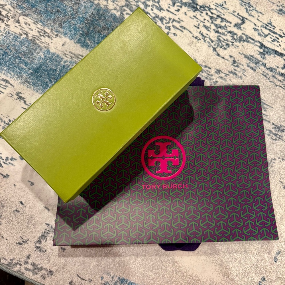 Tory Burch Everly Slide | Size 5.5 | Like New - Picture 3 of 4